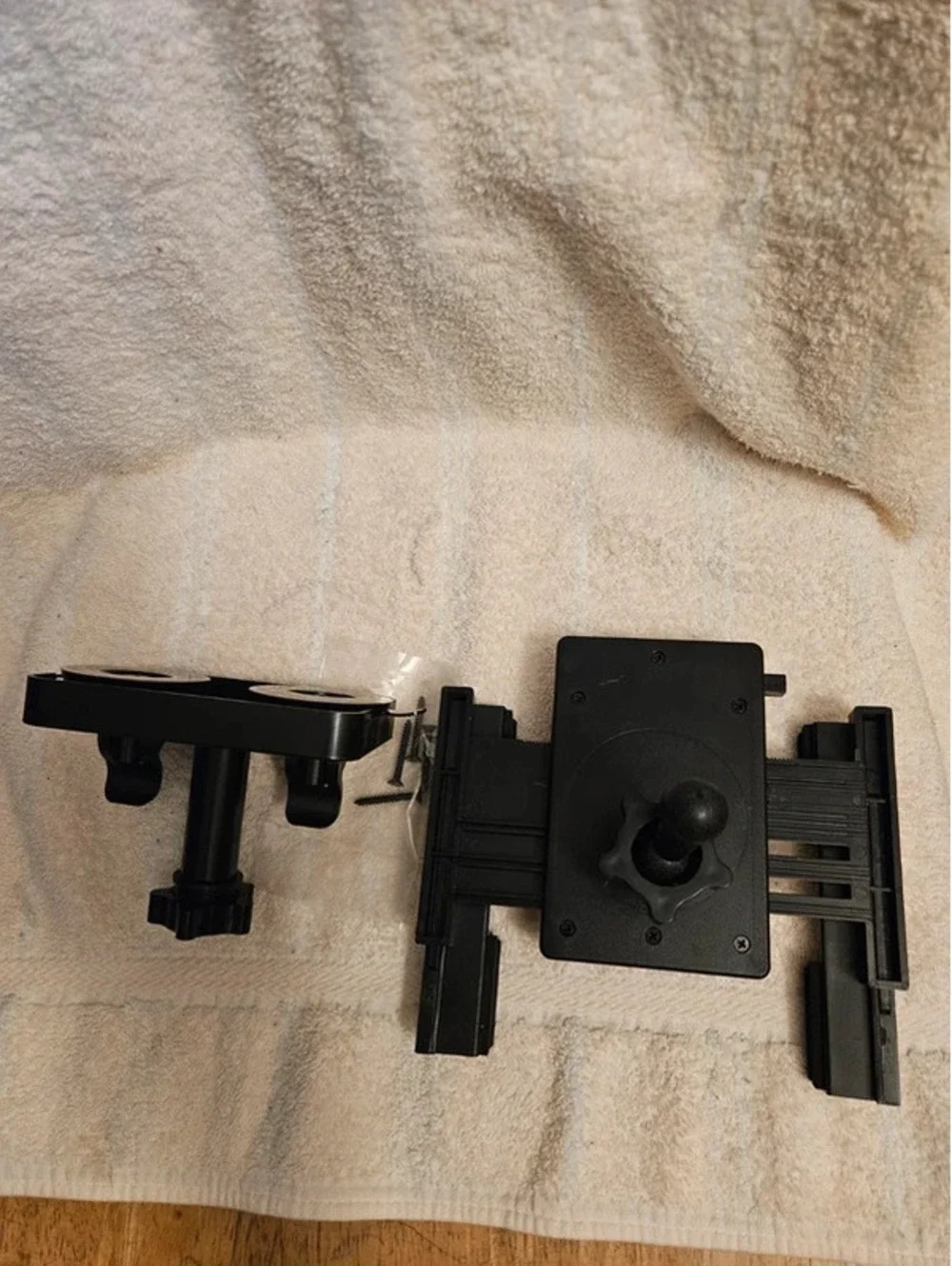 Universal Tablet Smartphone Desktop Wall Mount Holder Black